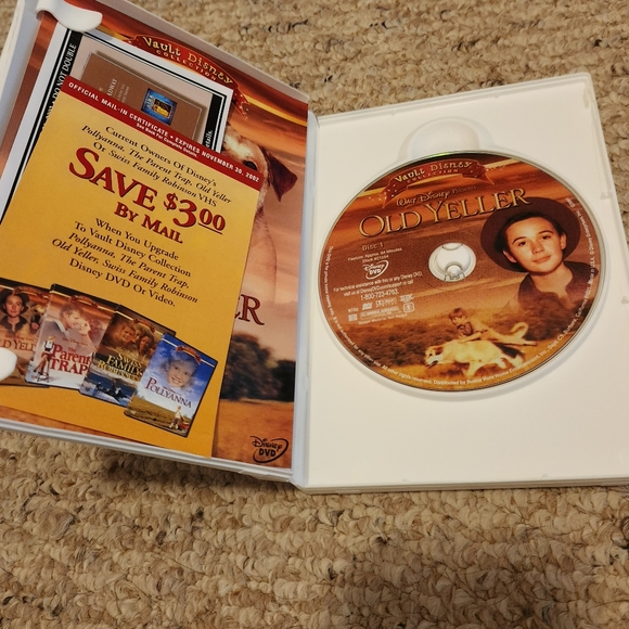 Old Yeller Vault Disney Collection 2 Disc DVD - Picture 11 of 12